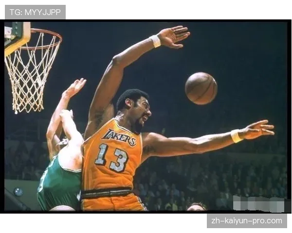 低位单打让张伯伦主导篮板胜过贾巴尔